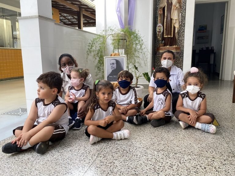 Semana de Madre Maria de Neves